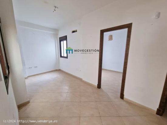 PISO EN PLANTA BAJA EN PRADO DEL REY (CÁDIZ) - ZONA CENTRO - CADIZ