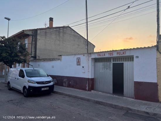  Casa-solar para edificar o rehabilitar en zona residencial de Moncada - VALENCIA 