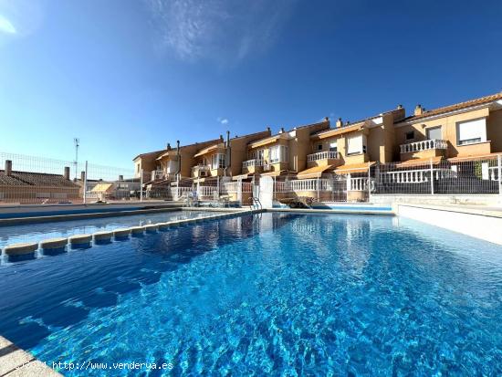  ADOSADO CON PISCINA Y GARAJE EN VENTA EN SANTA POLA - ALICANTE 