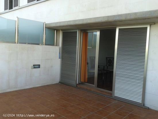  Exclusivo Piso en la Minilla con dotacion de lujo: Terraza privada, garaje, trastero, piscina, padel 