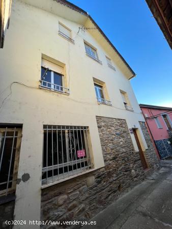 Propiedad en venta: Casa Para Reformar en el Centro de Puente Domingo Florez - LEON