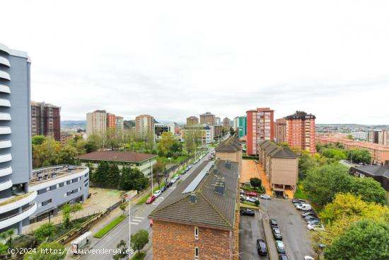  Amplio piso con vistas al mar en zona tranquila cerca de la universidad - CANTABRIA 