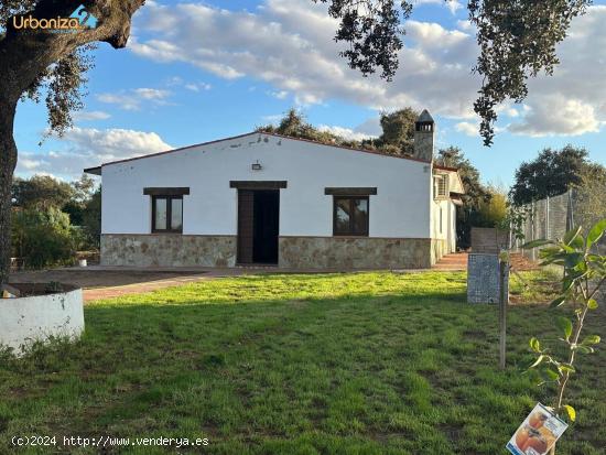 Chalet Independiente con Parcela de 2.500 m - BADAJOZ