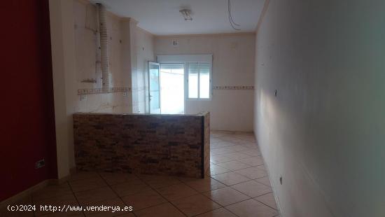 PISO Y LOCAL  EN VENTA AZUAGA - BADAJOZ