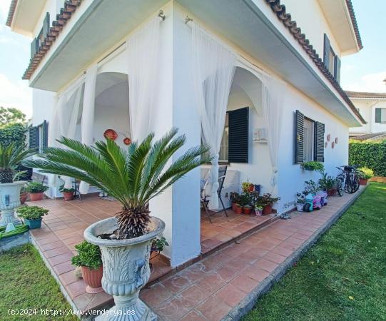 CHALET EN VENTA EN URBANIZACIÓN  LOS OLIVOS , EN LAS VAGUADAS - BADAJOZ