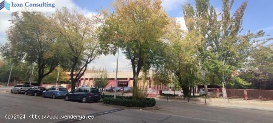 local esquinero en zona con mucho paso - ALBACETE