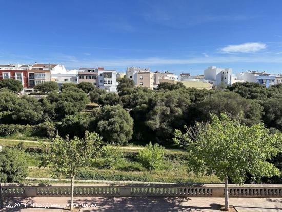 MAJESTUOSA CASA MUY CERCA DEL CENTRO - BALEARES