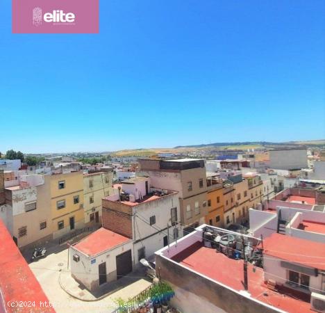  MAGNIFICA CASA EN EL AGRIMENSOR PARA REFORMAR - CADIZ 