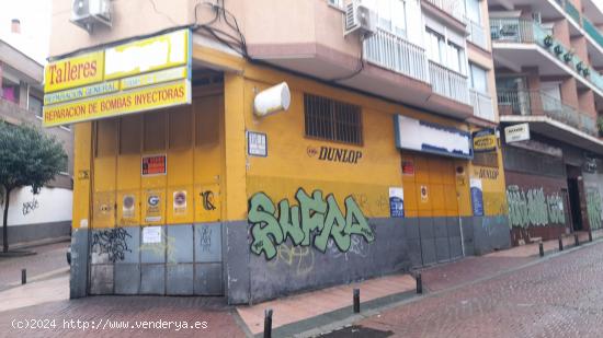 Local comercial en venta Alcobendas con posibilidad de vivienda - MADRID