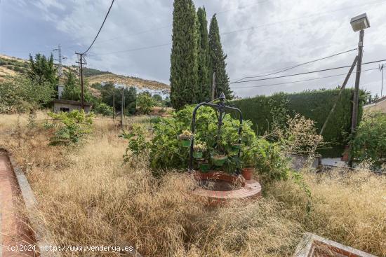 GRAN UBICACIÓN Y EXTENSIÓN EN ESTE CHALET EN CARRETERA DE LA SIERRA - GRANADA