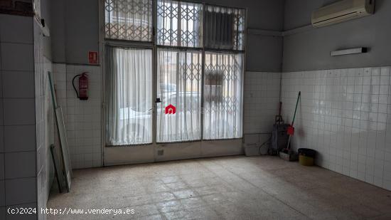  EN VENTA LOCAL COMERCIAL EN ZONA TEMPLE DE TORTOSA - TARRAGONA 