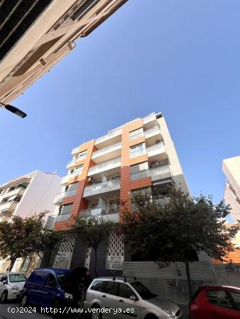  Apartamiento centrico de 3 dormitorios, sur. Solo 150m desde playa. - ALICANTE 