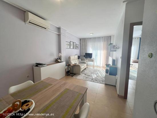 Apartamiento centrico de 3 dormitorios, sur. Solo 150m desde playa. - ALICANTE