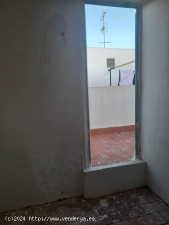 Se vende TRASTERO en calle closa de mestres 11 en Reus. - TARRAGONA