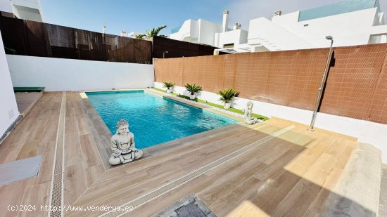 Casa en venta en Orihuela (Alicante)