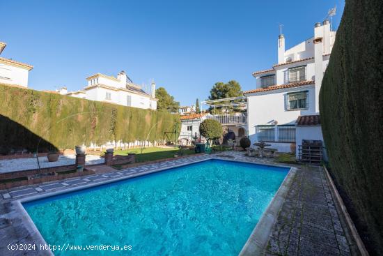  Chalet pareado en Monteluz - GRANADA 