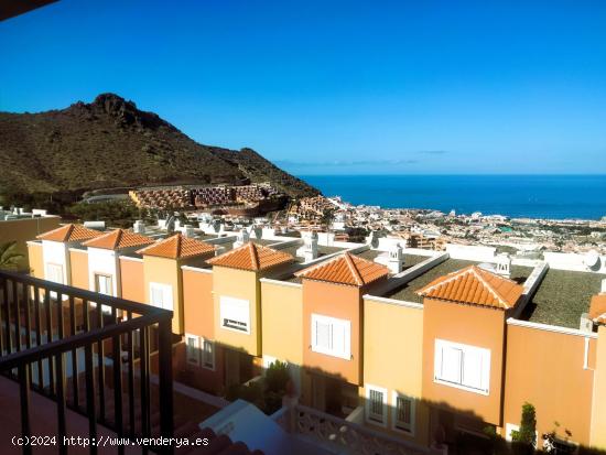 Amplio Adosado de 2 dormitorios en Roque del Conde - SANTA CRUZ DE TENERIFE