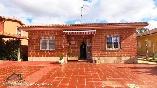  Casa en venta en Valle de Valdelucio (Burgos) 