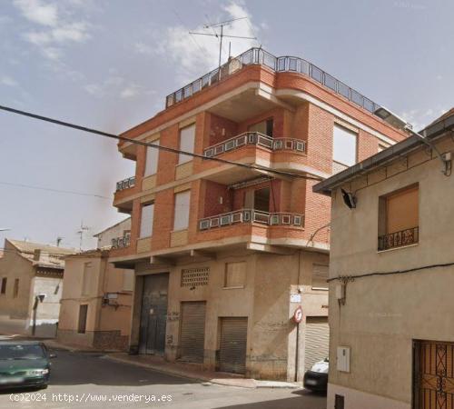 PISO DE UNA HABITACION EN C/ MAESTRO SERRANO DE CAUDETE - ALBACETE