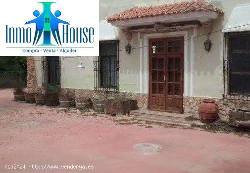 Inmohouse vende excelente terreno en casco urbano de Albacete. - ALBACETE