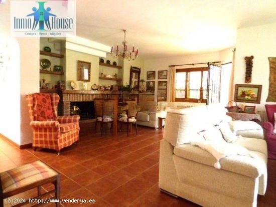 SE VENDE CHALET EN ALBACETE - CARRETERA JAEN - ALBACETE