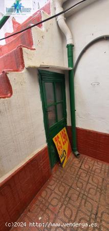 CASA EN UNA ALTURA A DOS MINUTOS DEL CENTRO DE ALBACETE - ALBACETE