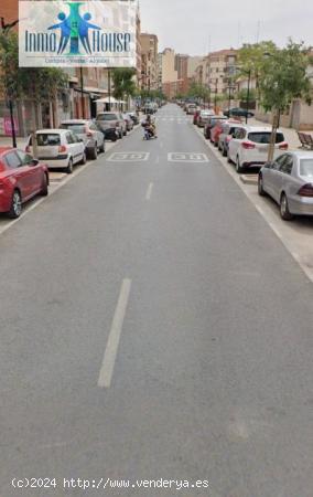 SE VENDE LOCAL COMERCIAL ( ZONA ENSANCHE) - ALBACETE