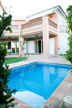  Casa en venta en Estepona (Málaga) 