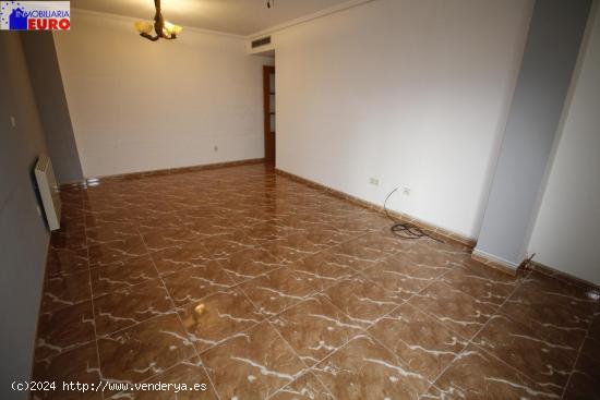 Piso en venta en Simat de la Valldigna. Para entrar a vivir. - VALENCIA