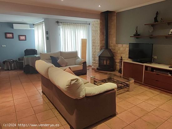 CASA CON ENCANTO EN ZONA PRIVILEGIADA - ALBACETE