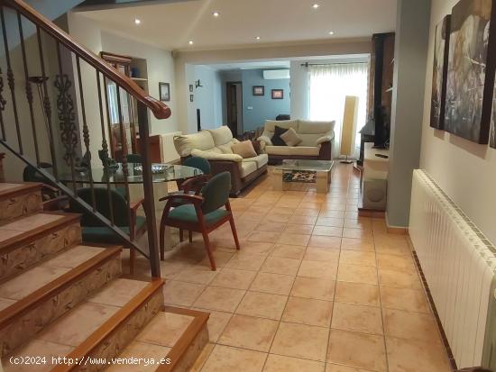 CASA CON ENCANTO EN ZONA PRIVILEGIADA - ALBACETE