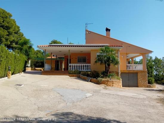 Se vende chalet en Chiva, Valencia - VALENCIA