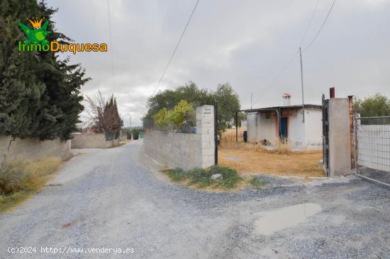  TERRENO RUSTICO CON CASITA DE APERIOS - GRANADA 