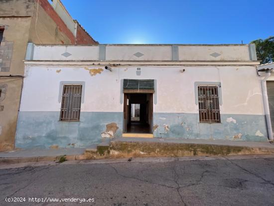 No es facil encontrar casas con patio en Lliria , asi que no la dejes escapar... - VALENCIA