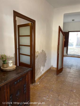 No es facil encontrar casas con patio en Lliria , asi que no la dejes escapar... - VALENCIA