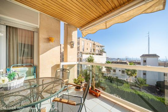 Segunda línea del mar en Paseo marítimo de 4 dormitorios, terraza, y trastero - BALEARES