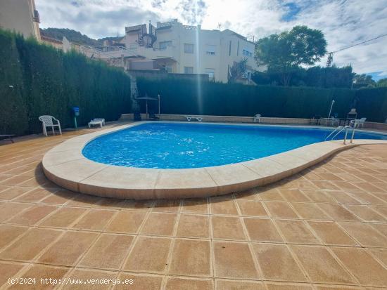 En venta: Moderno bungalow adosado en Albir en exclusiva urbanización cerrada con piscina comunitar