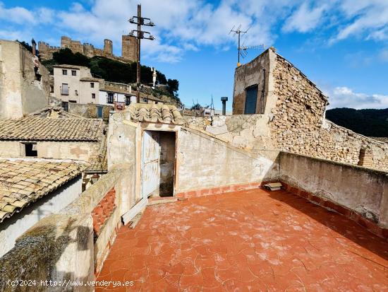 Se Vende Para Reformar Casa Familiar en casco antiguo de Biar - ALICANTE