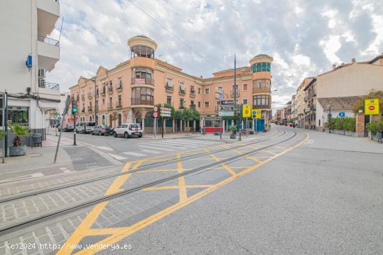  ! OPORTUNIDAD UNICA ¡  TRES PLAZAS DE APARCAMIENTO DOBLE EN ARMILLA - GRANADA 