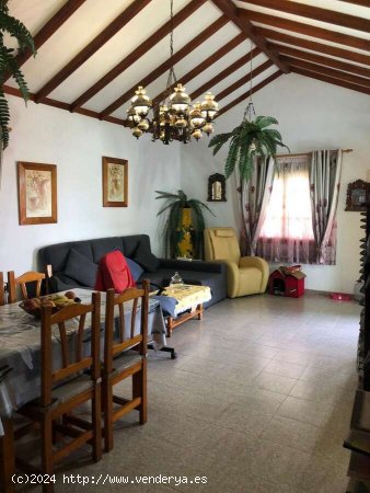 Chalet en venta en Mozaga - Teguise