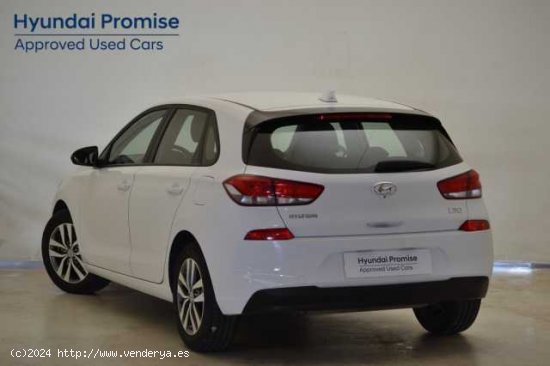 Hyundai i30 ( 1.5 DPI Klass SLX 110 )  - Santiago de Compostela