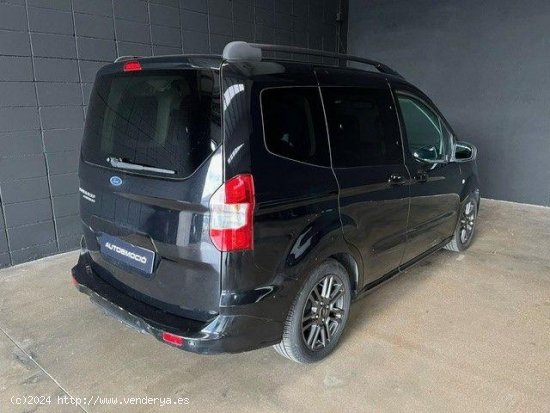 FORD Tourneo Courier en venta en Sant Celoni (Barcelona) - Sant Celoni