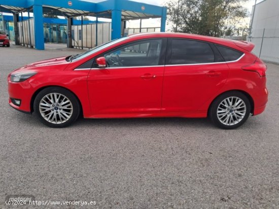 Ford Focus 1.0i 125CV SPORT de 2016 con 140.000 Km por 10.975 EUR. en Madrid