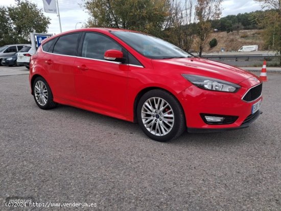 Ford Focus 1.0i 125CV SPORT de 2016 con 140.000 Km por 10.975 EUR. en Madrid