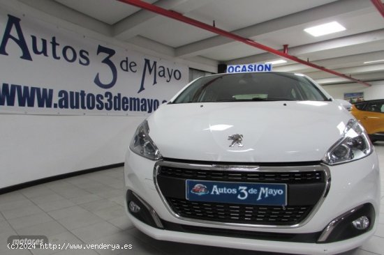 Peugeot 208 PURETECH 1.2 85CV de 2019 con 55.000 Km por 11.490 EUR. en Tenerife