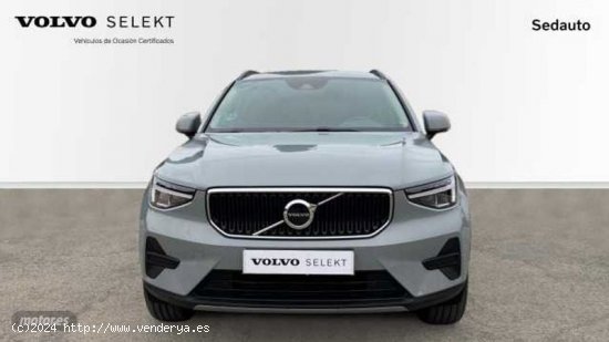 Volvo XC40 XC40 Essential, T2 Automatica Microhibrido, Gasolina de 2024 con 9.651 Km por 34.400 EUR.