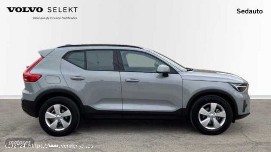 Volvo XC40 XC40 Essential, T2 Automatica Microhibrido, Gasolina de 2024 con 9.651 Km por 34.400 EUR.