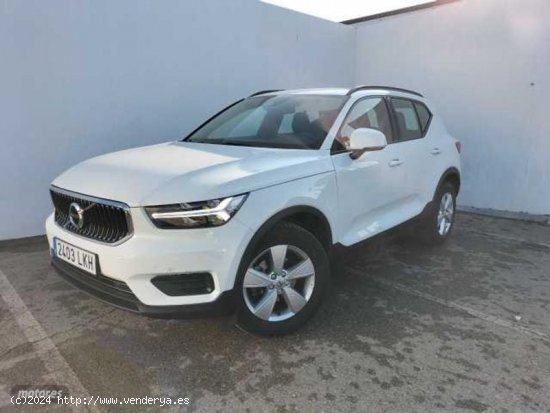  Volvo XC40 XC40 Momentum Core, T3 manual de 2020 con 57.895 Km por 25.900 EUR. en Sevilla 