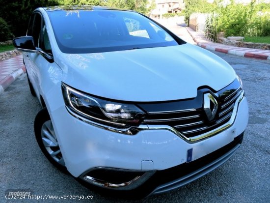 Renault Espace ESPACE 1,6 D PIEL-NAVI-MASAJES-PANORAMICO-FULLL de 2016 con 200.000 Km por 9.700 EUR.