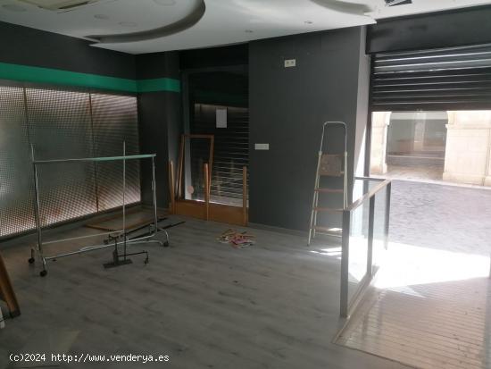 SE ALQUILA LOCAL COMERCIAL JUNTO A LA CATEDRAL. - MURCIA